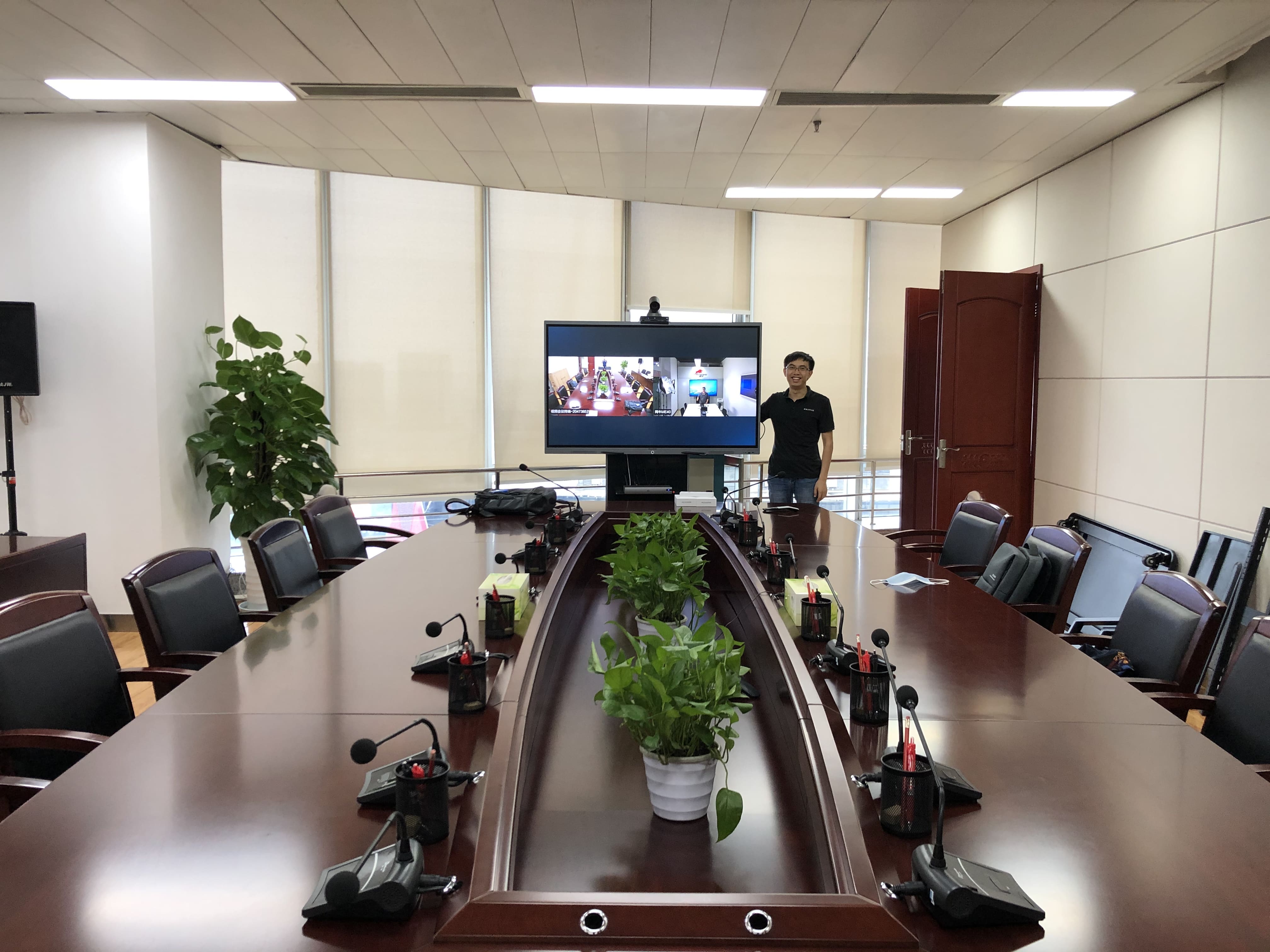 午夜福利视频APP部署方案，让沟通更简单