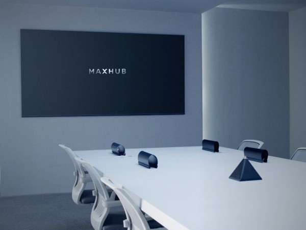 开机无需调试的投影仪，MAXHUB省掉不必要的麻烦